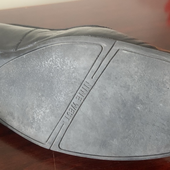 Nine West Black leather flats. Size 10. Super soft leather. - Picture 3 of 4